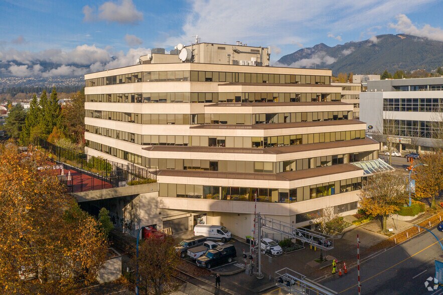 More Photos Of 221 W Esplanade, North Vancouver Office For Lease