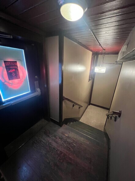 More Photos Of 1000 Broadway Blvd, Kansas City Loft Creative Space For Lease