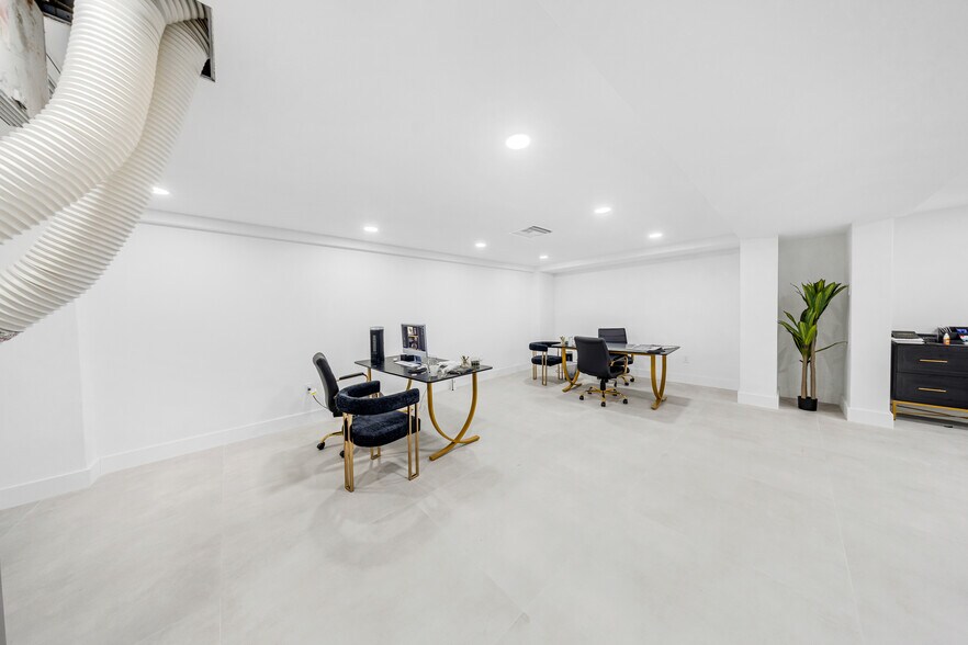 More Photos Of 5401 Collins Ave, Miami Beach Apartments For Sale