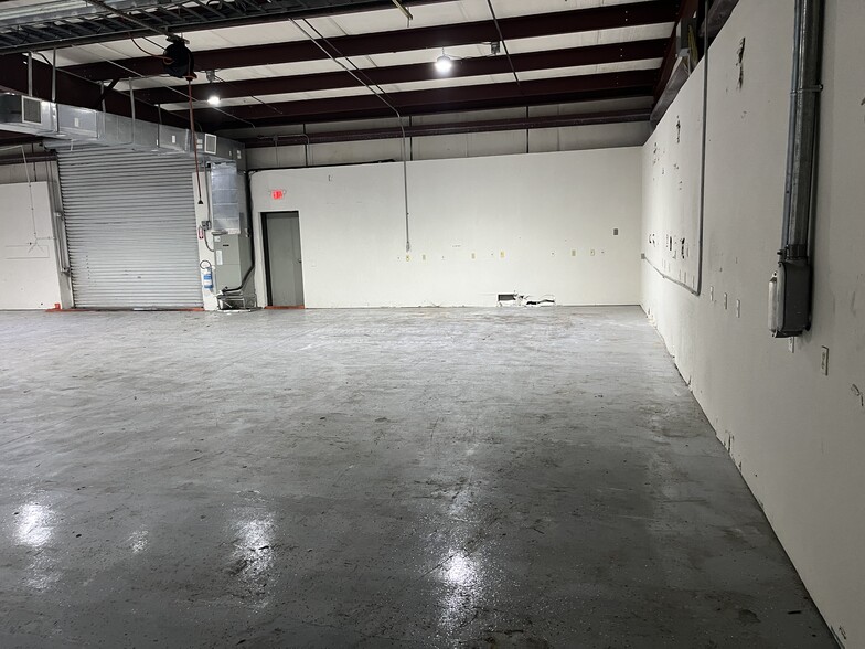 More Photos Of 1908-1910 NW 67th Pl, Gainesville Unknown For Lease