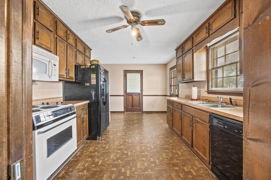 More Photos Of 11733 Highway 231 N, Meridianville Office For Sale