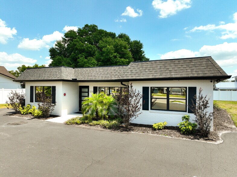 More Photos Of 285 S Central Ave, Umatilla Medical For Sale