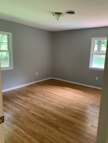 More Photos Of 9215 Baltimore National Pike, Middletown Specialty For Sale