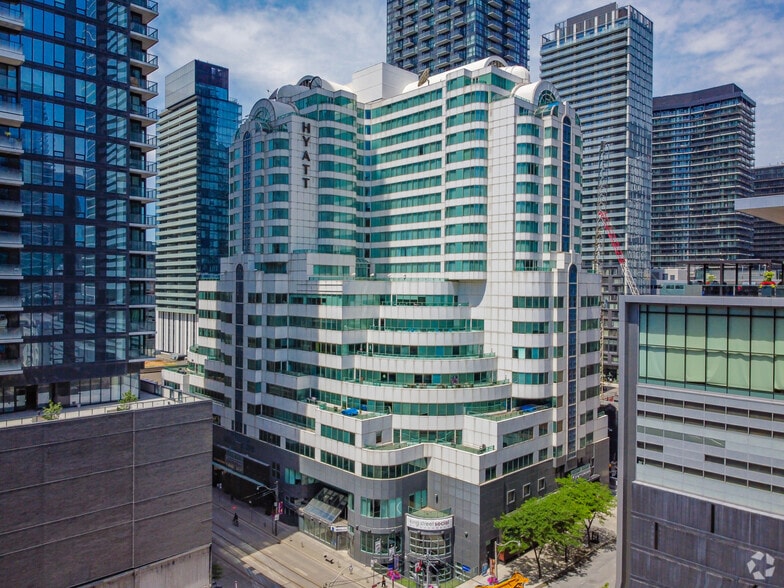 Primary Photo Of 370 King St W, Toronto Hotel For Lease