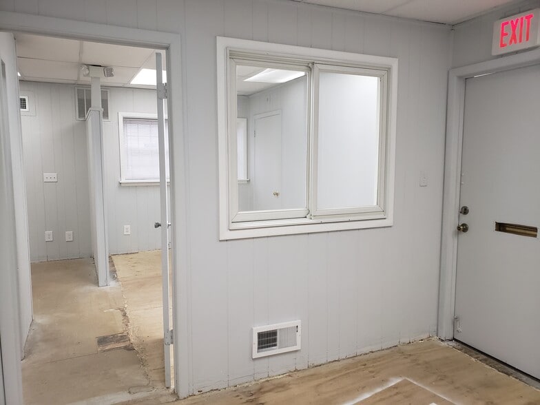 More Photos Of 453 Amboy Ave, Woodbridge Medical For Lease