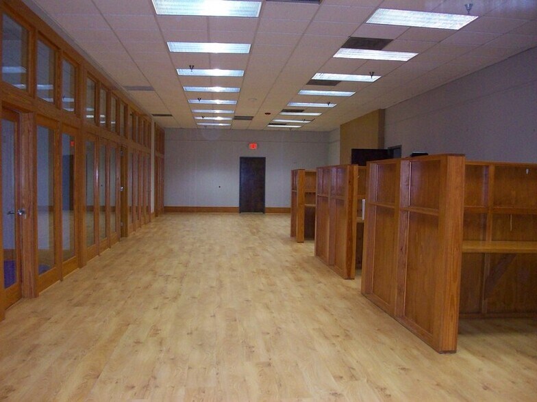 More Photos Of 35 Barnard St, Savannah Office For Lease