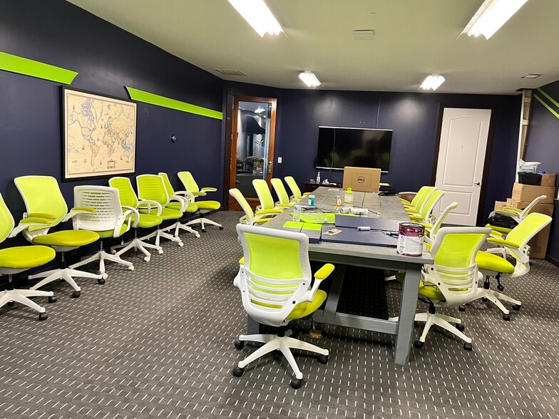 More Photos Of 955 Commercial St NE, Conyers Loft Creative Space For Sale