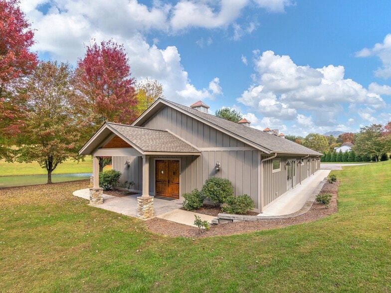 More Photos Of 355 Johnson Dr, Canton Specialty For Sale