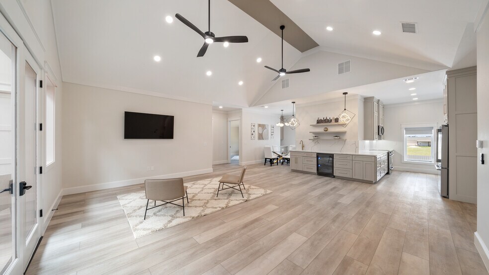 More Photos Of 2924 Ruger Dr, Royse City Service For Lease
