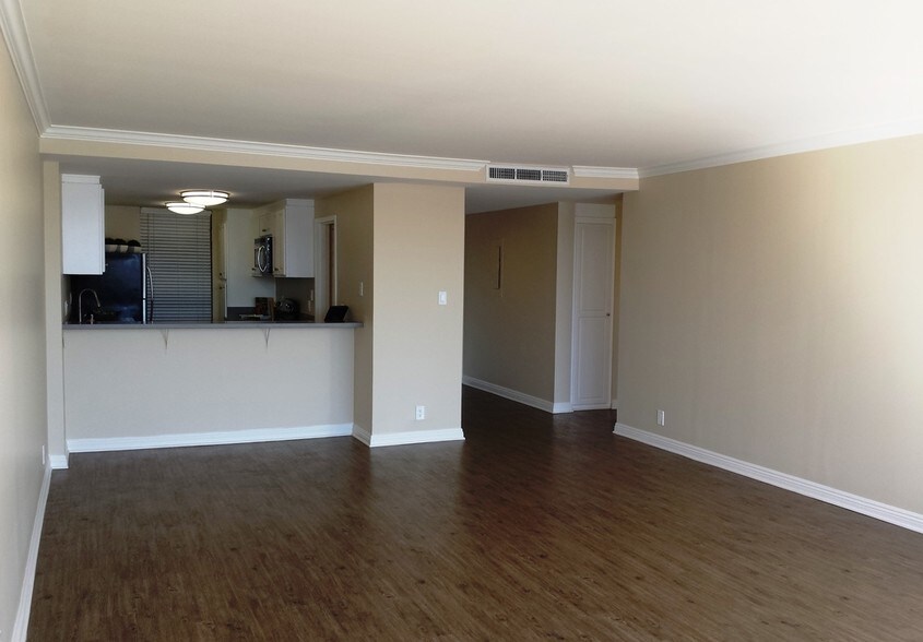 More Photos Of Marina City Club, Marina Del Rey Coworking Space