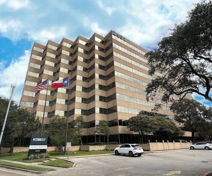 More Photos Of 2401 Fountain View Dr, Houston Office For Lease