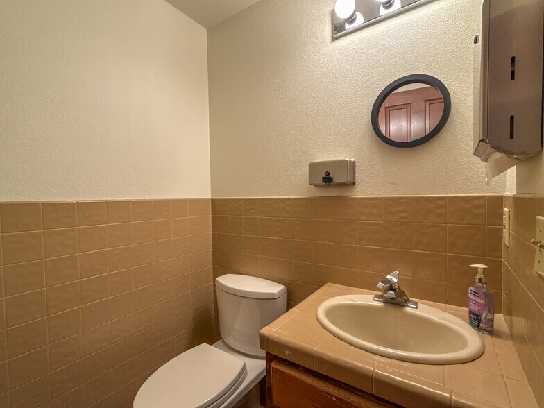 More Photos Of 101 Wikiup Dr, Santa Rosa Office For Sale