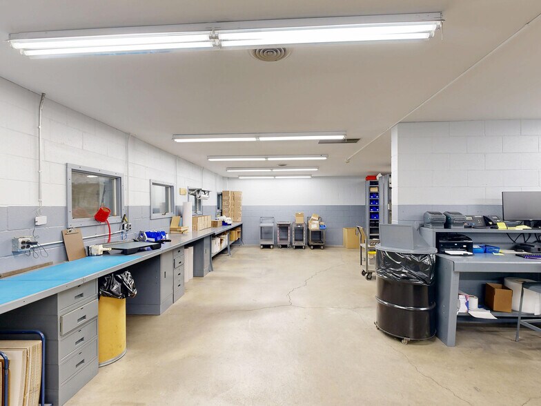 More Photos Of 2455 Avonia Rd, Fairview Industrial For Lease