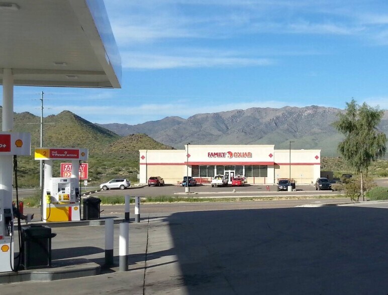 More Photos Of 26645 S Hwy 89, Congress Freestanding For Lease