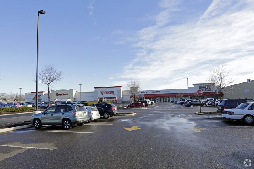 More Photos Of 195-225 NW West End Blvd, Quakertown Unknown For Lease