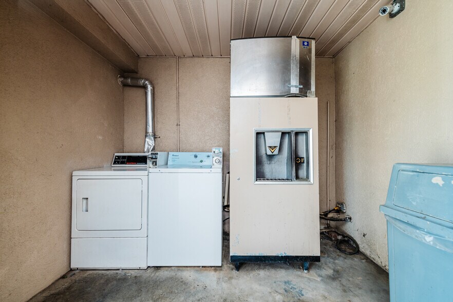 More Photos Of 115 Chapman Rd, Byron Hotel For Sale