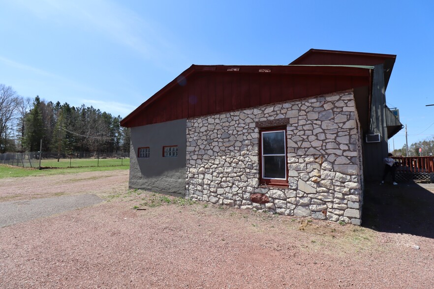 More Photos Of 22211 US Highway 63, Grand View Flex For Sale