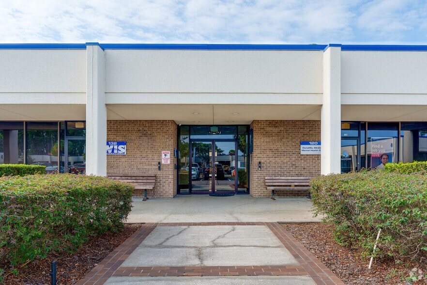 More Photos Of 6925 Lake Ellenor Dr, Orlando Unknown For Lease