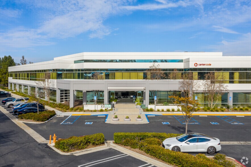 More Photos Of 23332 Mill Creek Dr, Laguna Hills Office For Lease