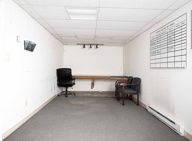 More Photos Of 1379 W Jarrettsville Rd, Forest Hill Office For Sale
