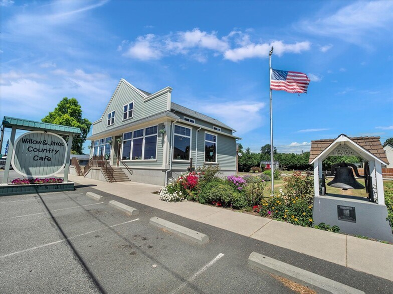 Primary Photo Of 1421 Pioneer Hwy, Stanwood Restaurant For Sale