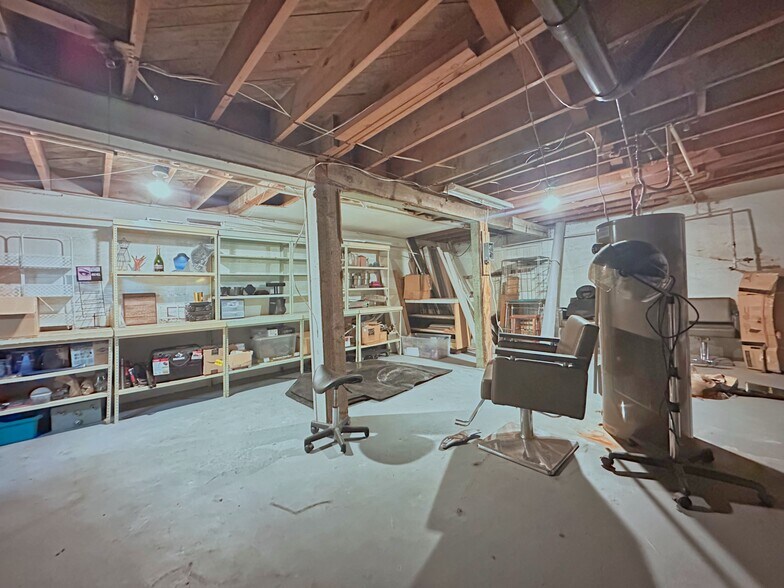 More Photos Of 111 2nd S Ave, Okanogan Storefront Retail Office For Sale