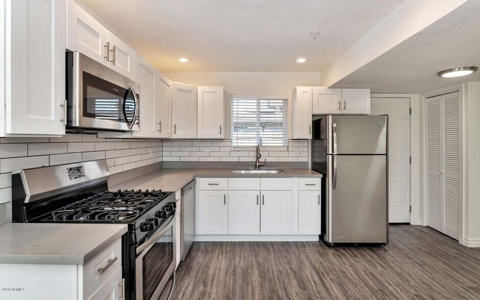 More Photos Of 6725 E Earll Dr, Scottsdale Apartments For Sale