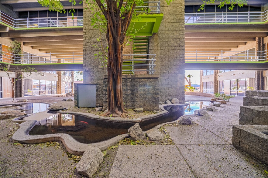 More Photos Of 1616 E Indian School Rd, Phoenix Office For Lease