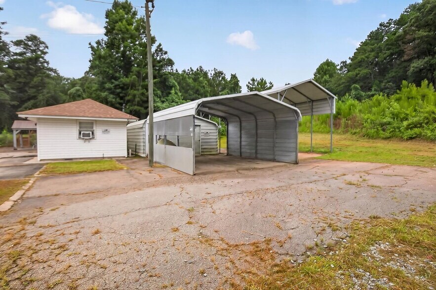 More Photos Of 11220 Veterans Memorial Hwy, Douglasville Auto Dealership For Sale