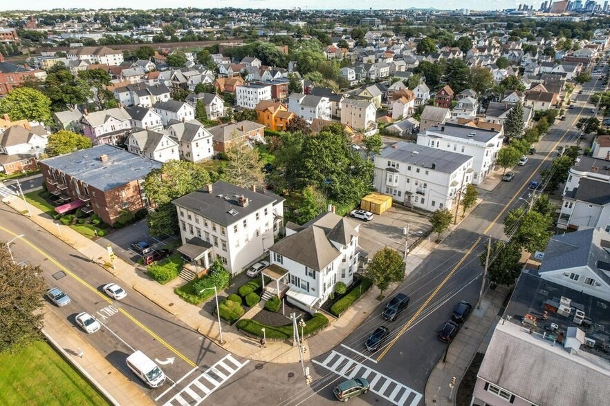 More Photos Of 440 Pleasant St, Malden Apartments For Lease