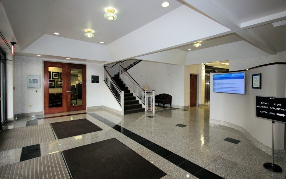 More Photos Of 4550 Lena Dr, Mechanicsburg Office For Lease