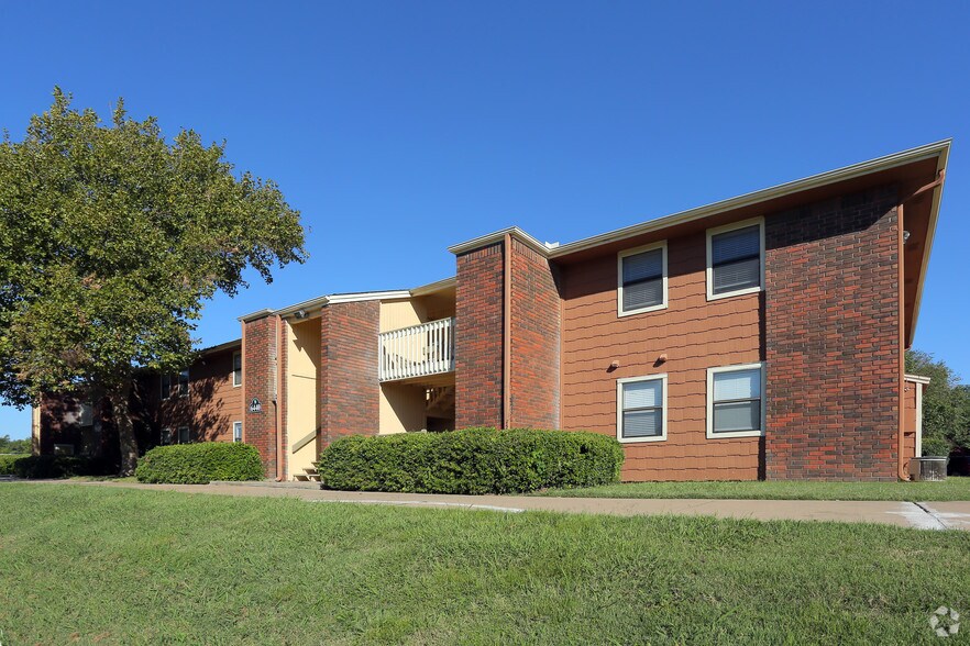More Photos Of 6326 S 107th East Ave, Tulsa Apartments For Sale