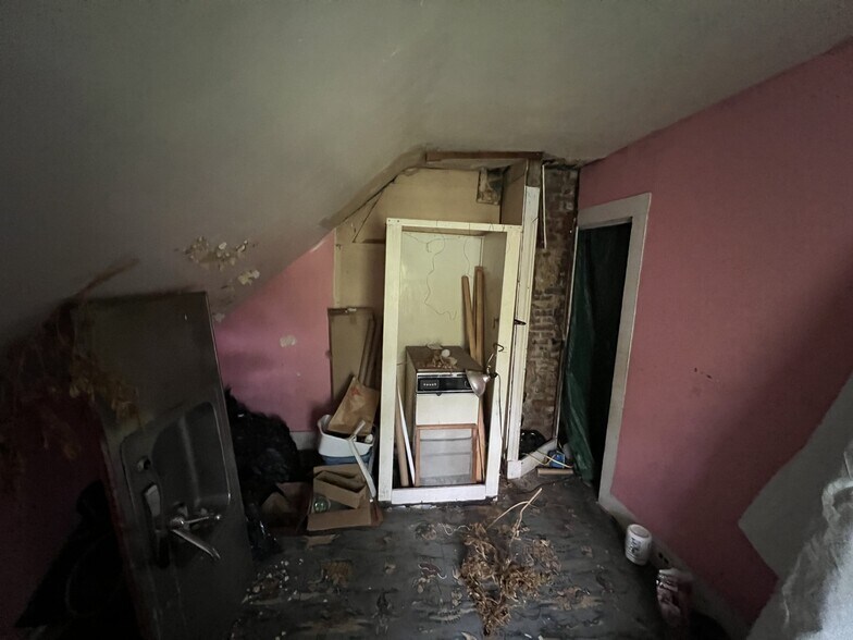 More Photos Of 271 Main St, Union Apartments For Sale
