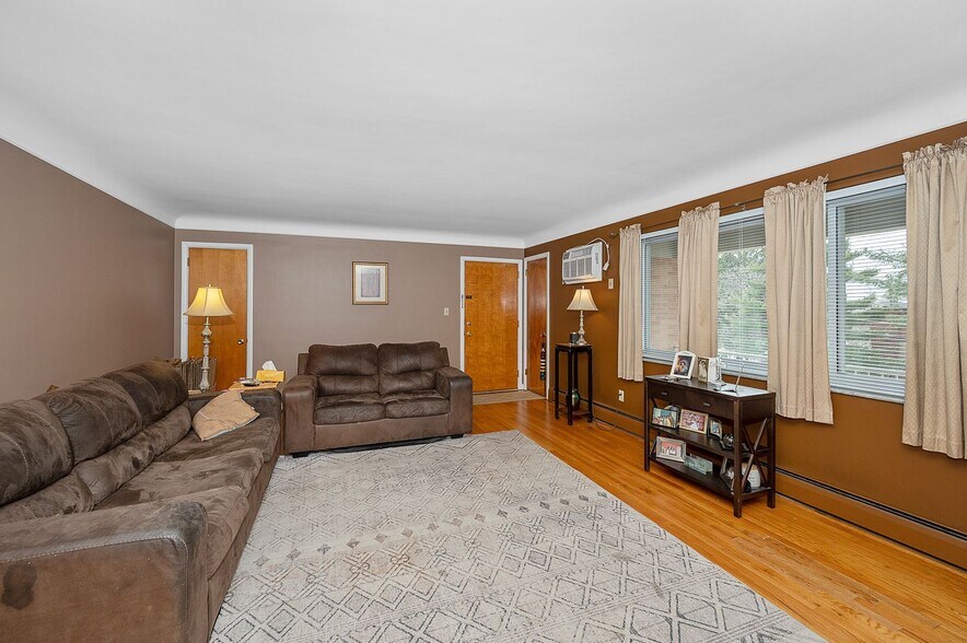 More Photos Of 2310 Van Leunen Dr, Cincinnati Multifamily For Sale