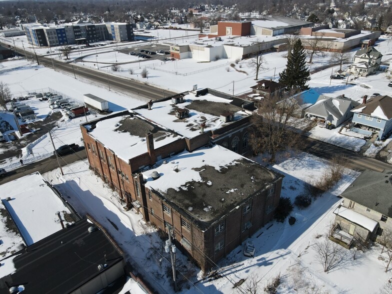 More Photos Of 335 W 14th St, Anderson Religious Facility For Sale