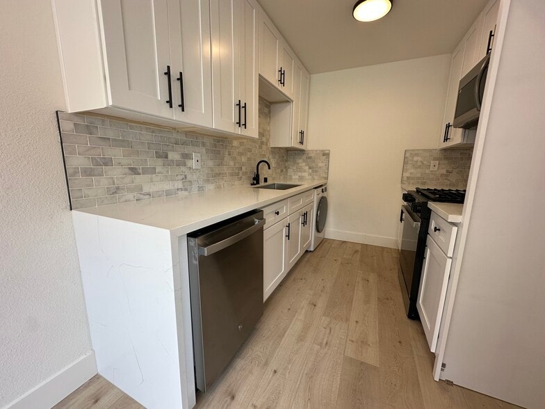 More Photos Of 17414 Dairyview cir, Huntington Beach Multifamily For Sale