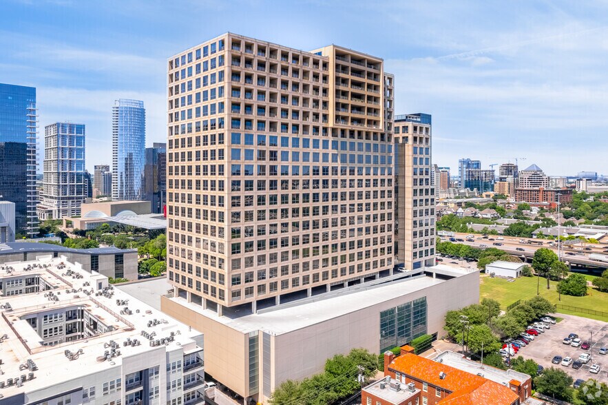 More Photos Of 1722 Routh St, Dallas Office Residential For Lease