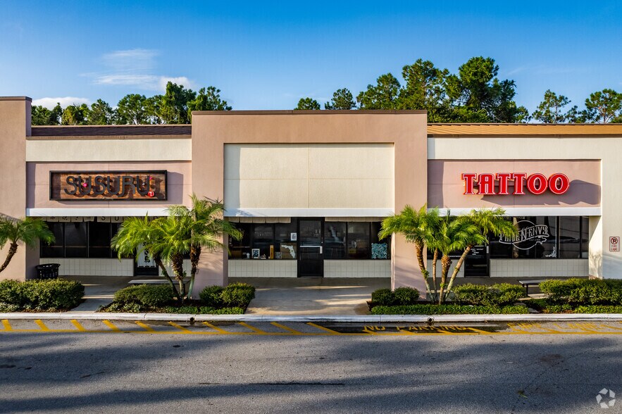 More Photos Of 8462-8594 Palm Pky, Orlando Unknown For Lease