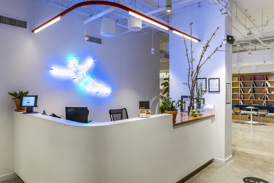 More Photos Of 2222 Ponce de Leon Blvd, Coral Gables Office For Lease