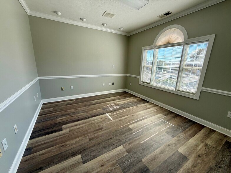 More Photos Of 2915 Raeford Rd, Fayetteville Medical For Lease