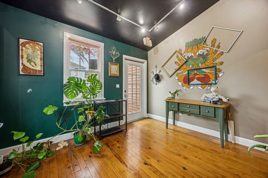More Photos Of 218 Ash St, Fernandina Beach Freestanding For Sale