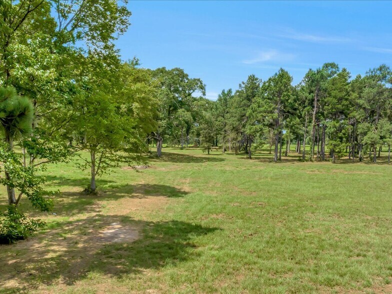 More Photos Of 2117 SW Stallings Dr, Nacogdoches Land For Sale