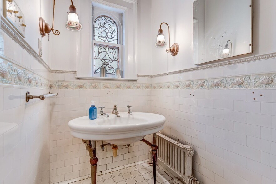 More Photos Of 461 Linwood Ave, Buffalo Apartments For Sale
