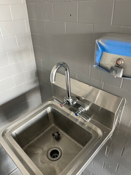 More Photos Of 316-360 Goodman Rd, Southaven Unknown For Lease