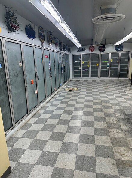 More Photos Of 14 E 5th St, Morris Freestanding For Sale