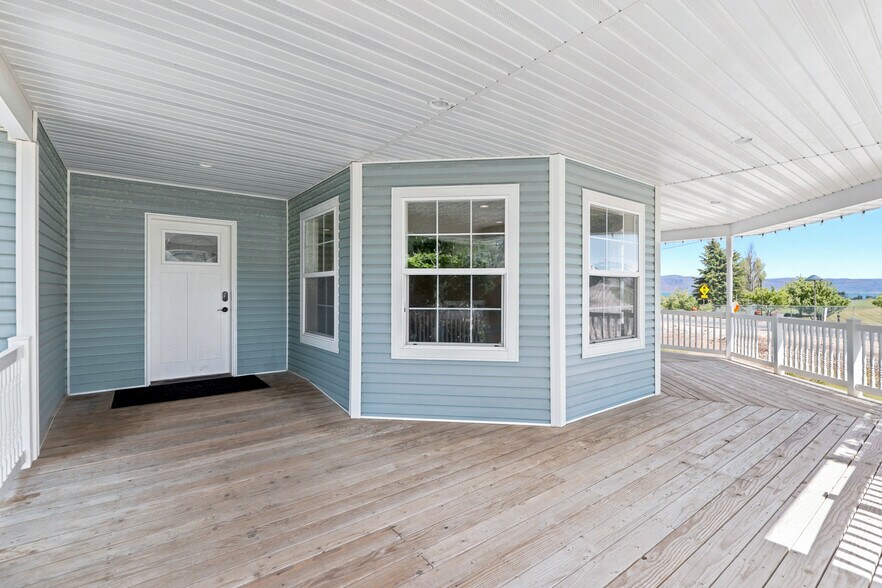 More Photos Of 40 Christa Circle cir, Garden City Specialty For Sale