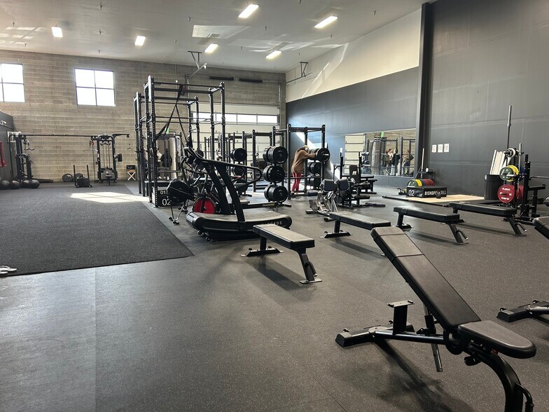 More Photos Of 564 W 700 S, Pleasant Grove Warehouse For Lease