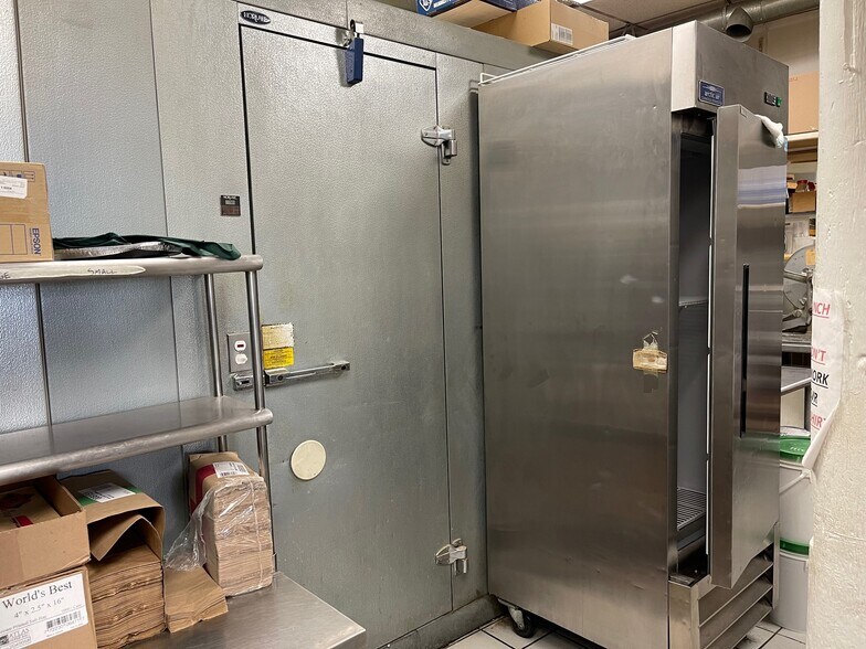 More Photos Of 20 Main St, Henniker Restaurant For Sale