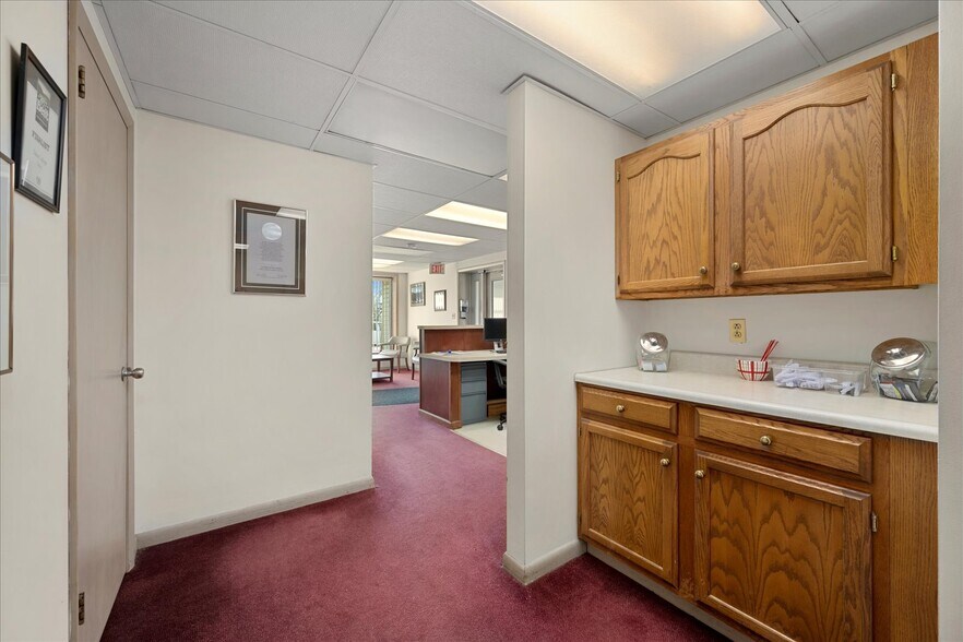 More Photos Of 1660 Champlin Ave, Utica Office Residential For Sale
