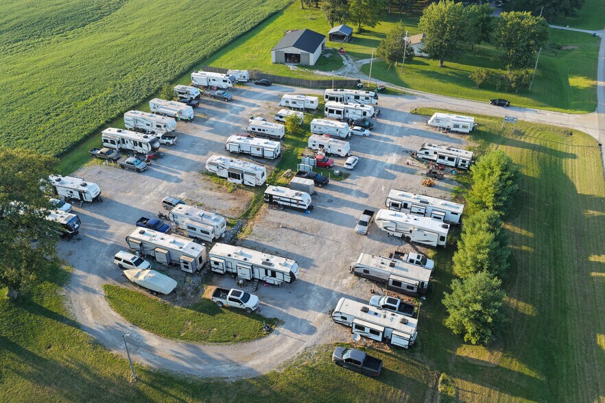 More Photos Of 5184 State Route 127, Pinckneyville Trailer Camper Park For Sale